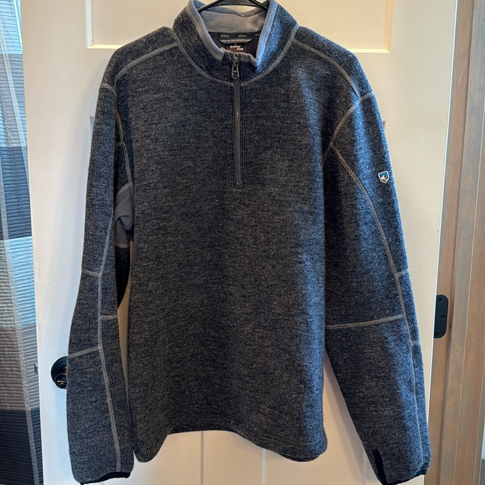 Men’s Kuhl fleece quarter zip